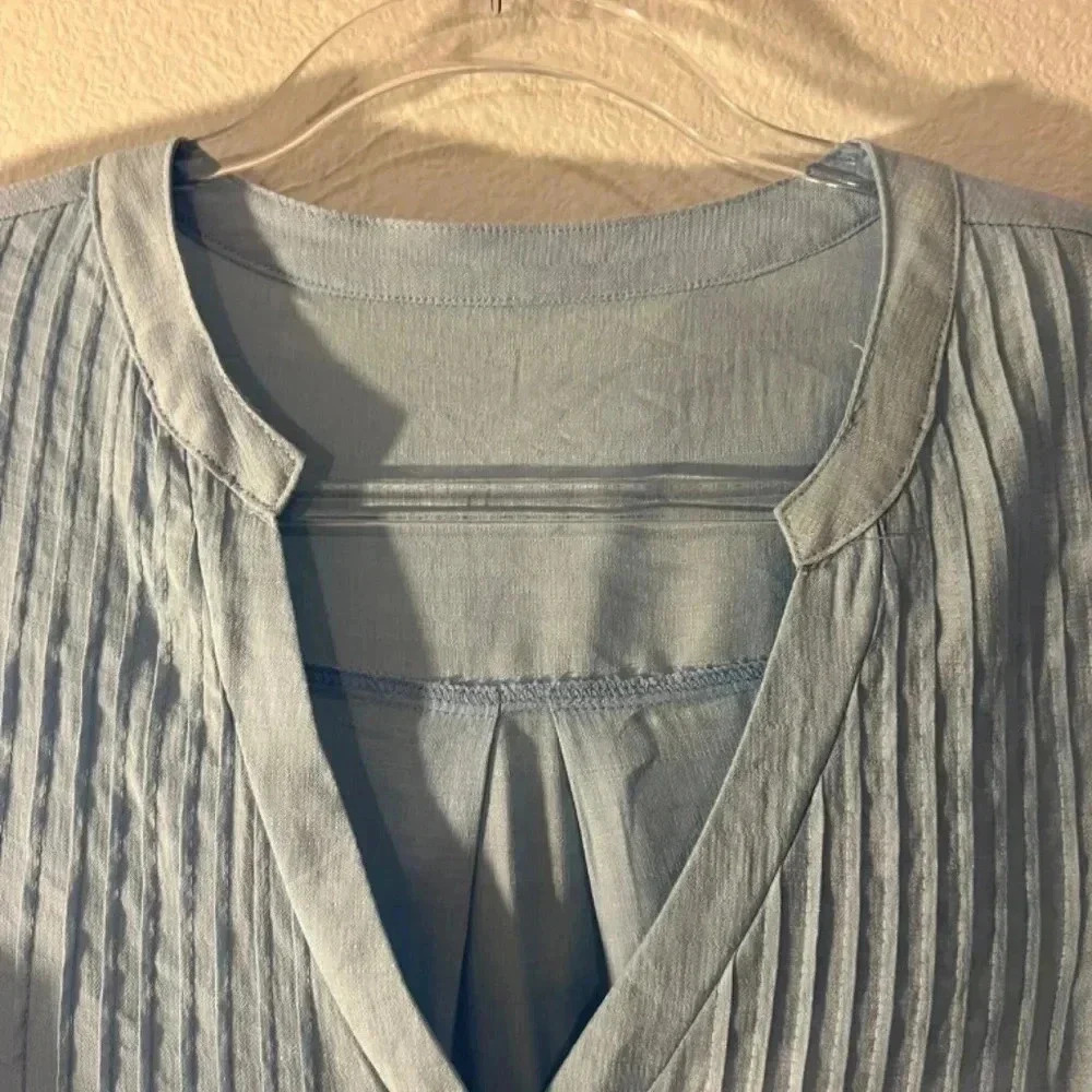 Baby Blue Top with Lace Hole Sleeves Size Small - Picture 3 of 10